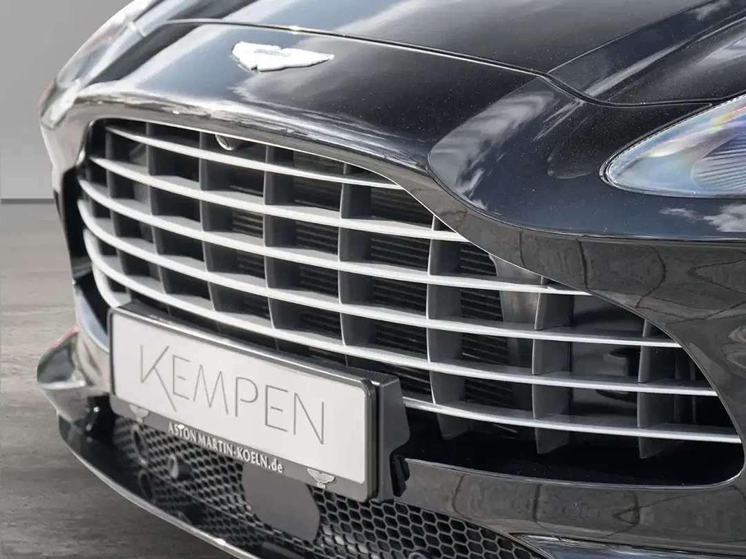 Aston Martin DBX - Thumbnail 11