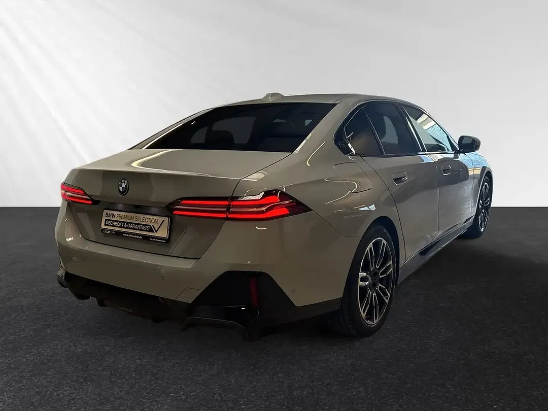 BMW i5 eDrive M - foto 2