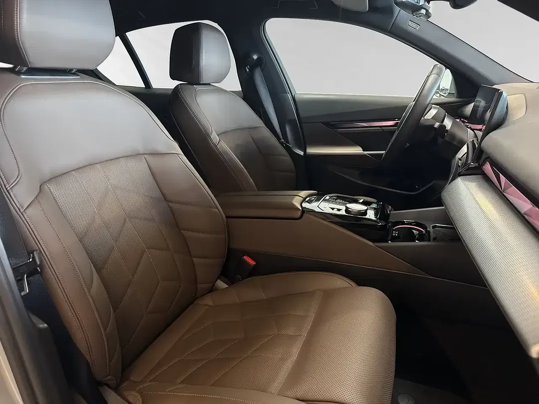 BMW i5 eDrive M - Thumbnail 5
