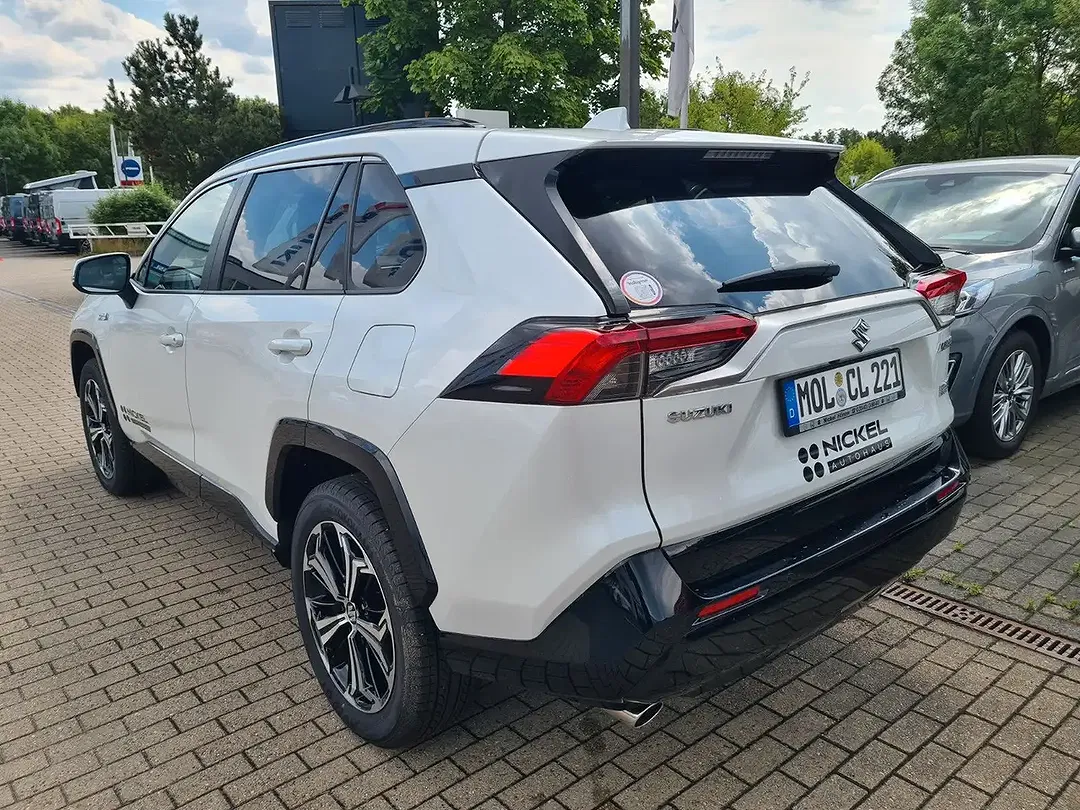 Suzuki Across AllGrip - Thumbnail 4
