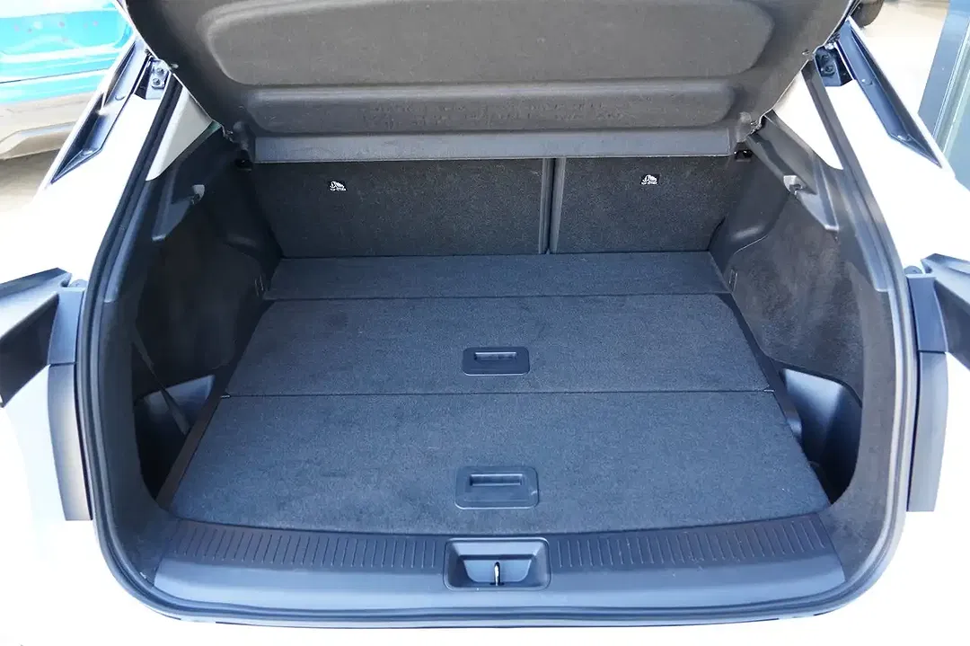 Nissan Ariya - Thumbnail 11