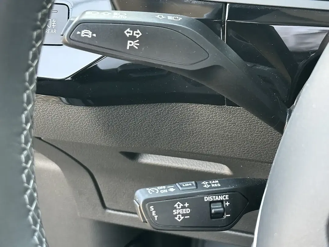 Audi Q8 55 e-tron quattro S line - Thumbnail 12