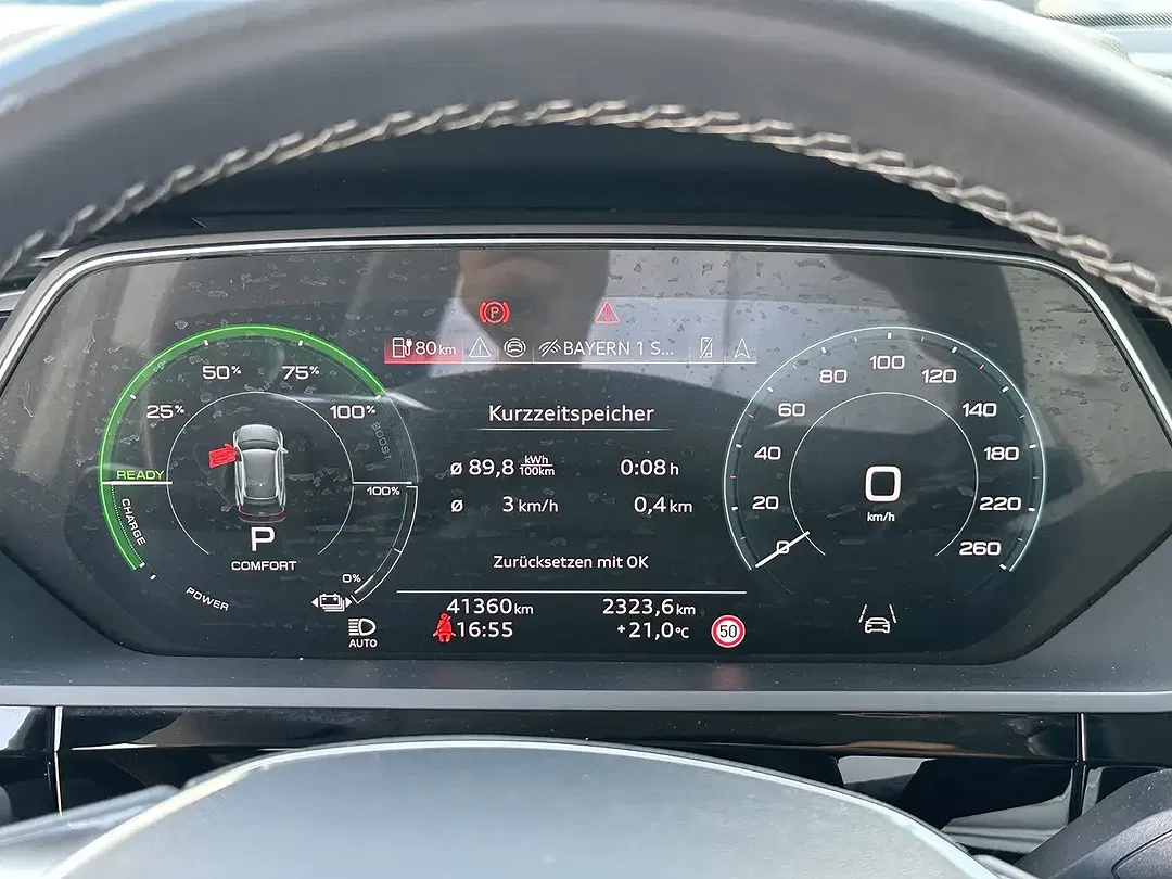 Audi Q8 55 e-tron quattro S line - Thumbnail 14