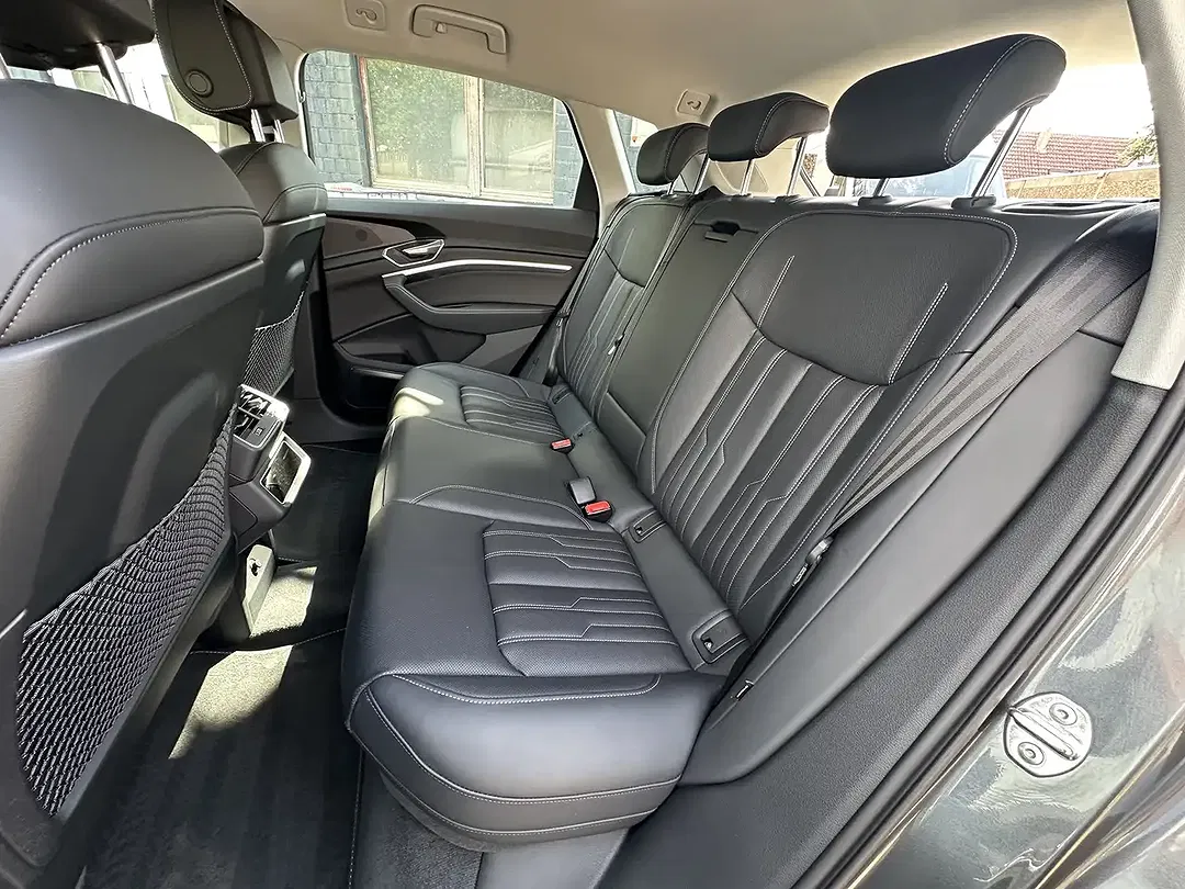 Audi Q8 55 e-tron quattro S line - Thumbnail 5