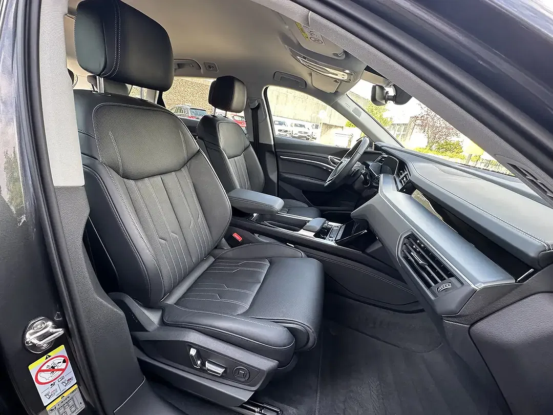 Audi Q8 55 e-tron quattro S line - Thumbnail 7