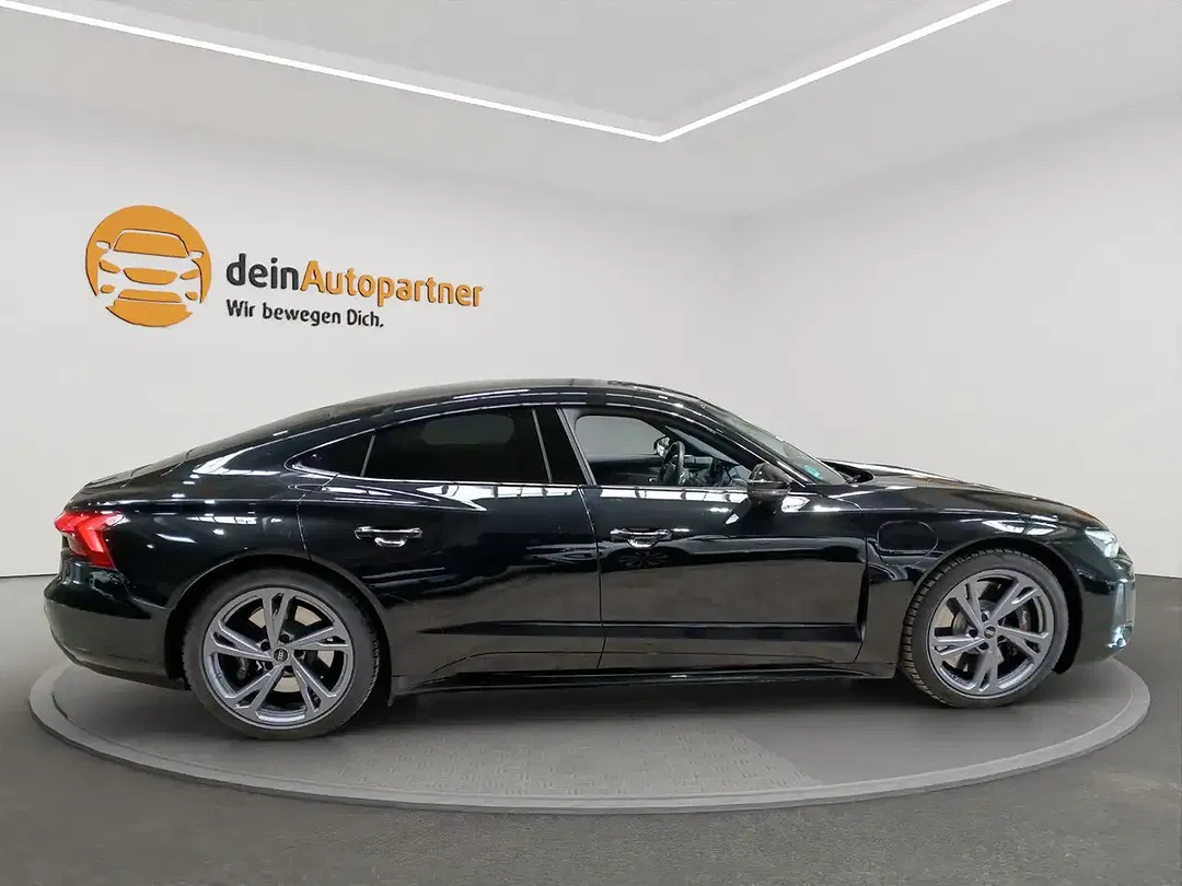 Audi RS e-tron GT quattro - Thumbnail 4