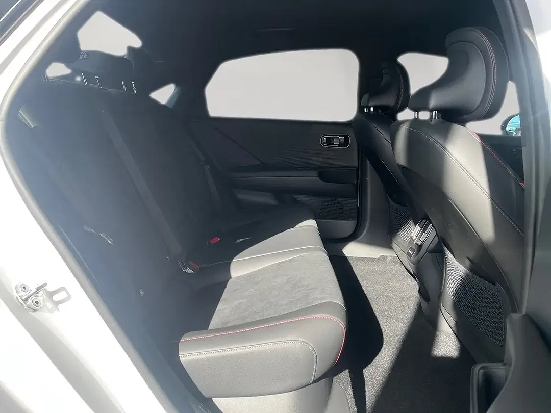Hyundai IONIQ 6 4WD N Line X - Thumbnail 13