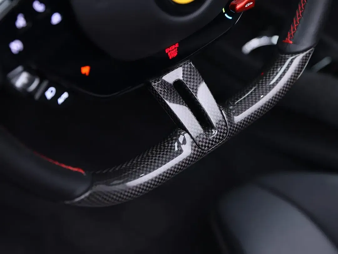 Ferrari 296 GTS - Thumbnail 13