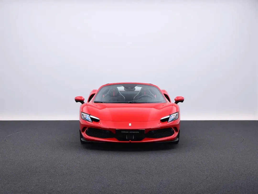 Ferrari 296 GTS - Thumbnail 3