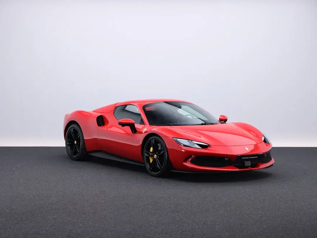 Ferrari 296 GTS - Thumbnail 4
