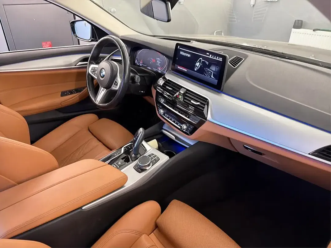 BMW 520 - Thumbnail 7