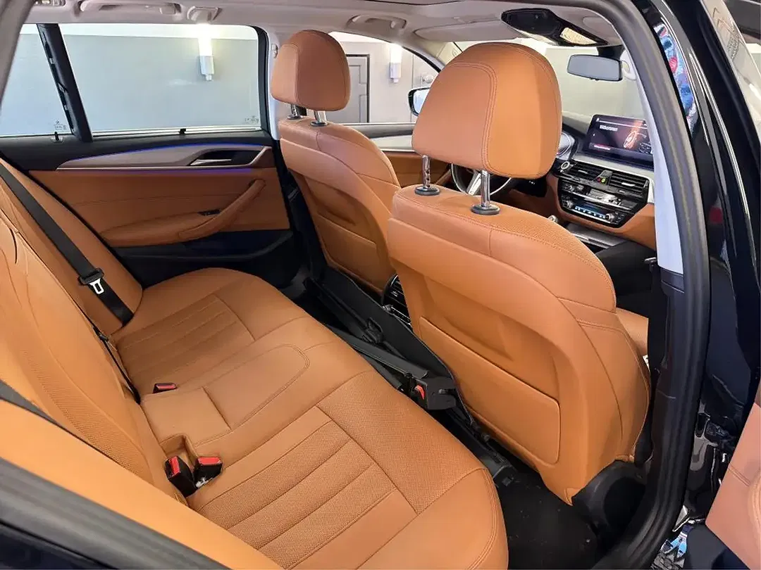 BMW 520 - Thumbnail 8