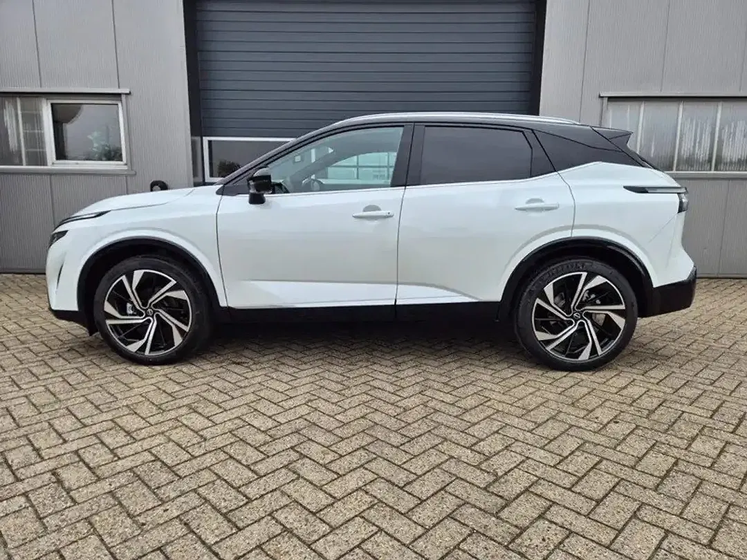 Nissan Qashqai 1.3 DIG-T MHEV Xtronic Tekna Premium - Thumbnail 2