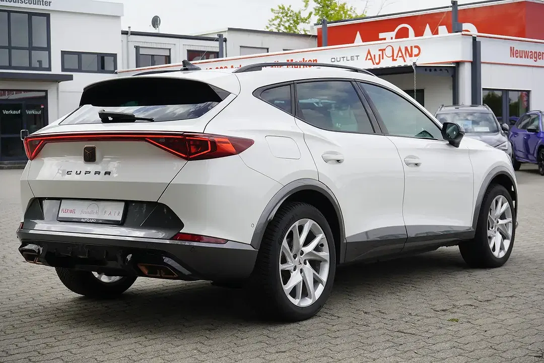 CUPRA Formentor 1.4 PHEV DSG - Thumbnail 3