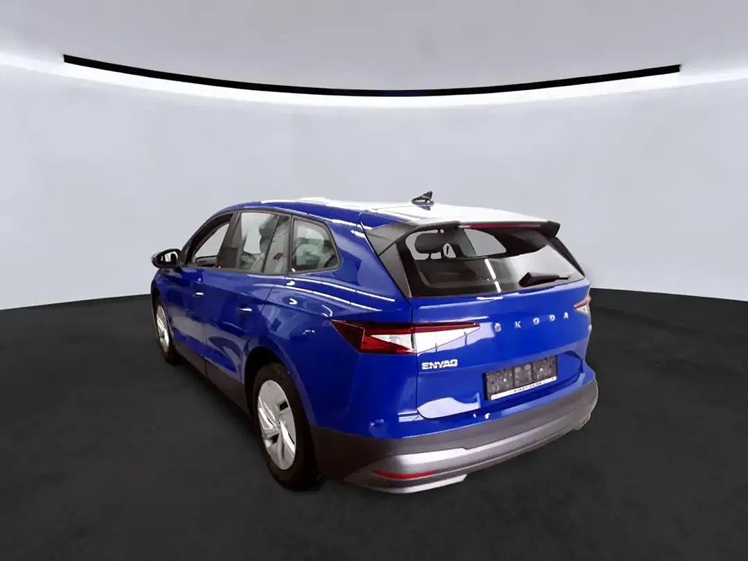 Skoda Enyaq 50 - Thumbnail 3