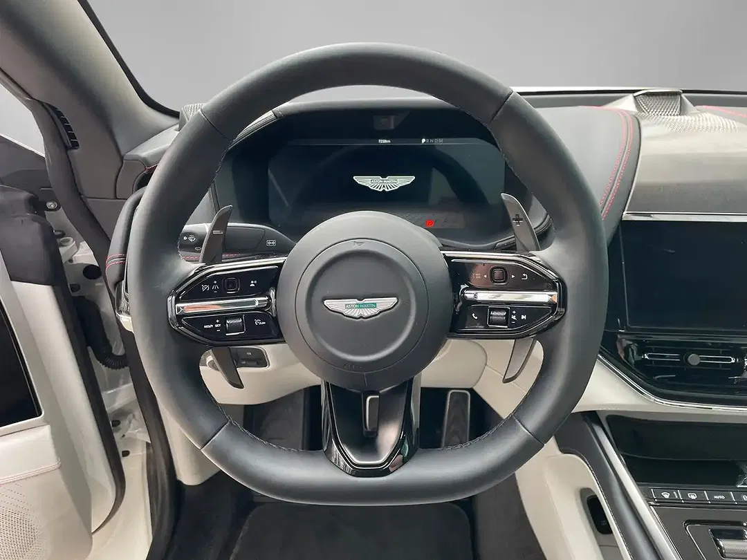 Aston Martin DBX 707 - Thumbnail 8