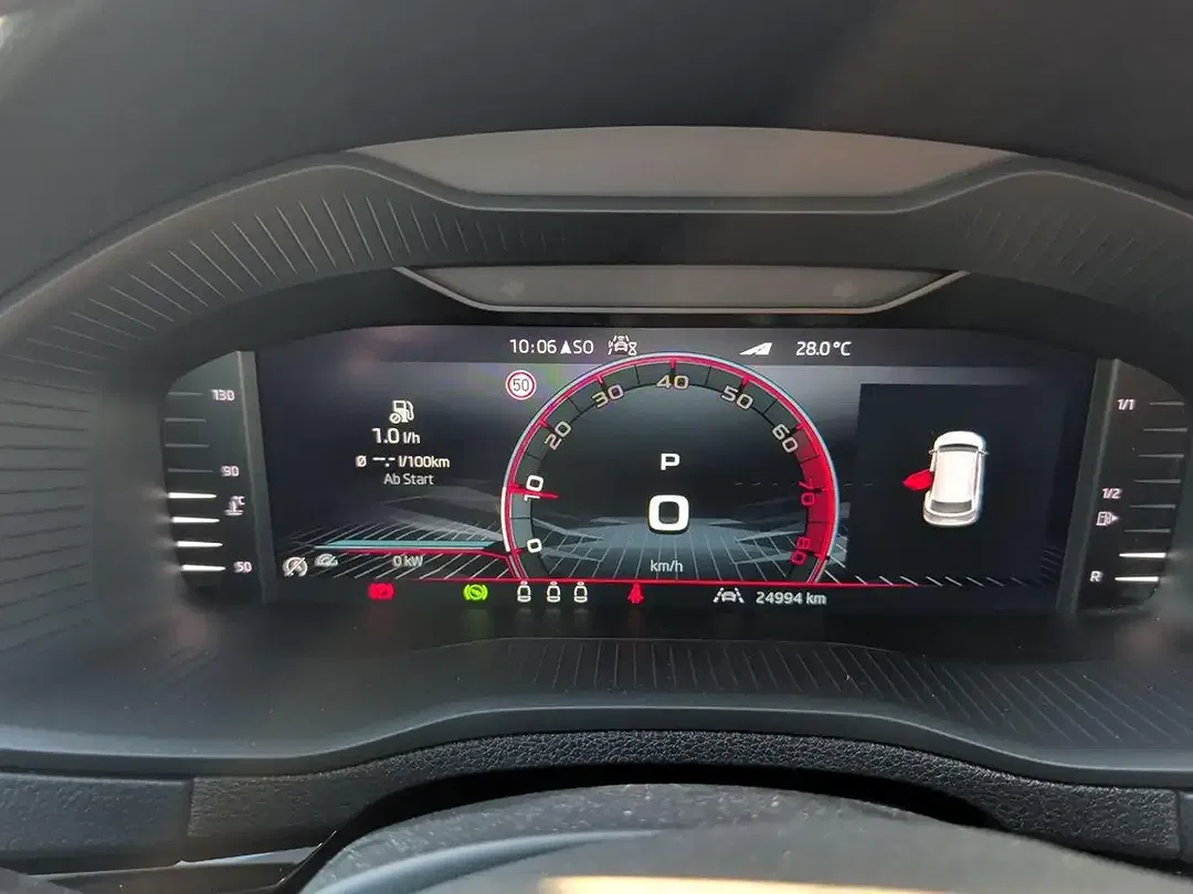 Skoda Karoq 1.5 TSI DSG Sportline - Thumbnail 9
