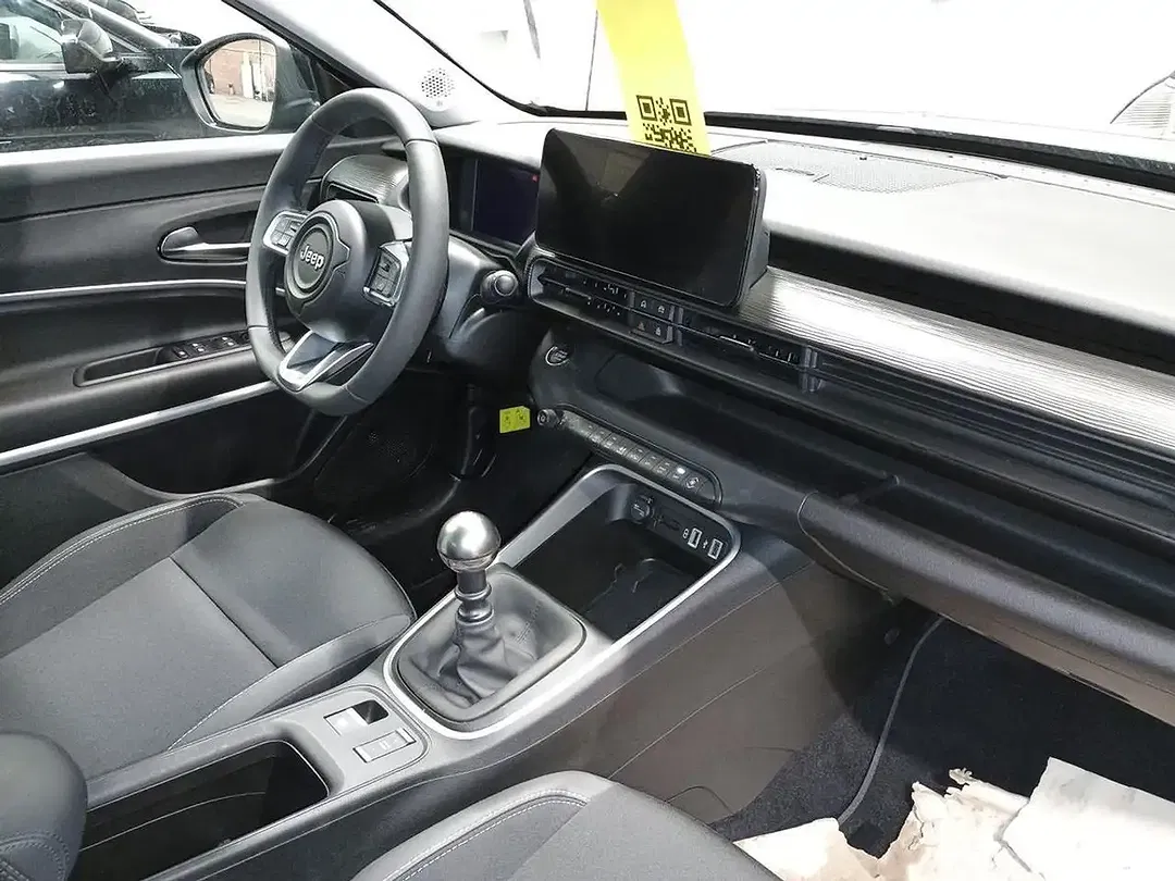 Jeep Avenger Altitude - Thumbnail 3