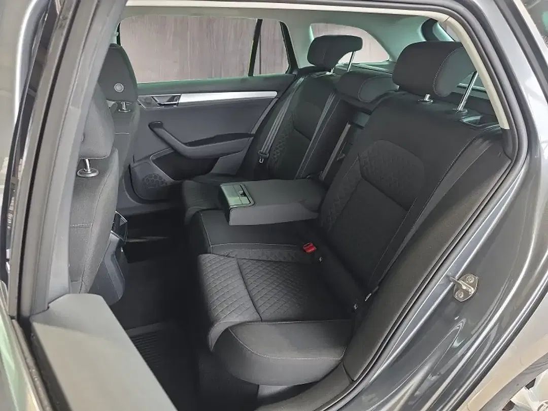 Skoda Superb 1.5 TSI DSG Combi - Thumbnail 14