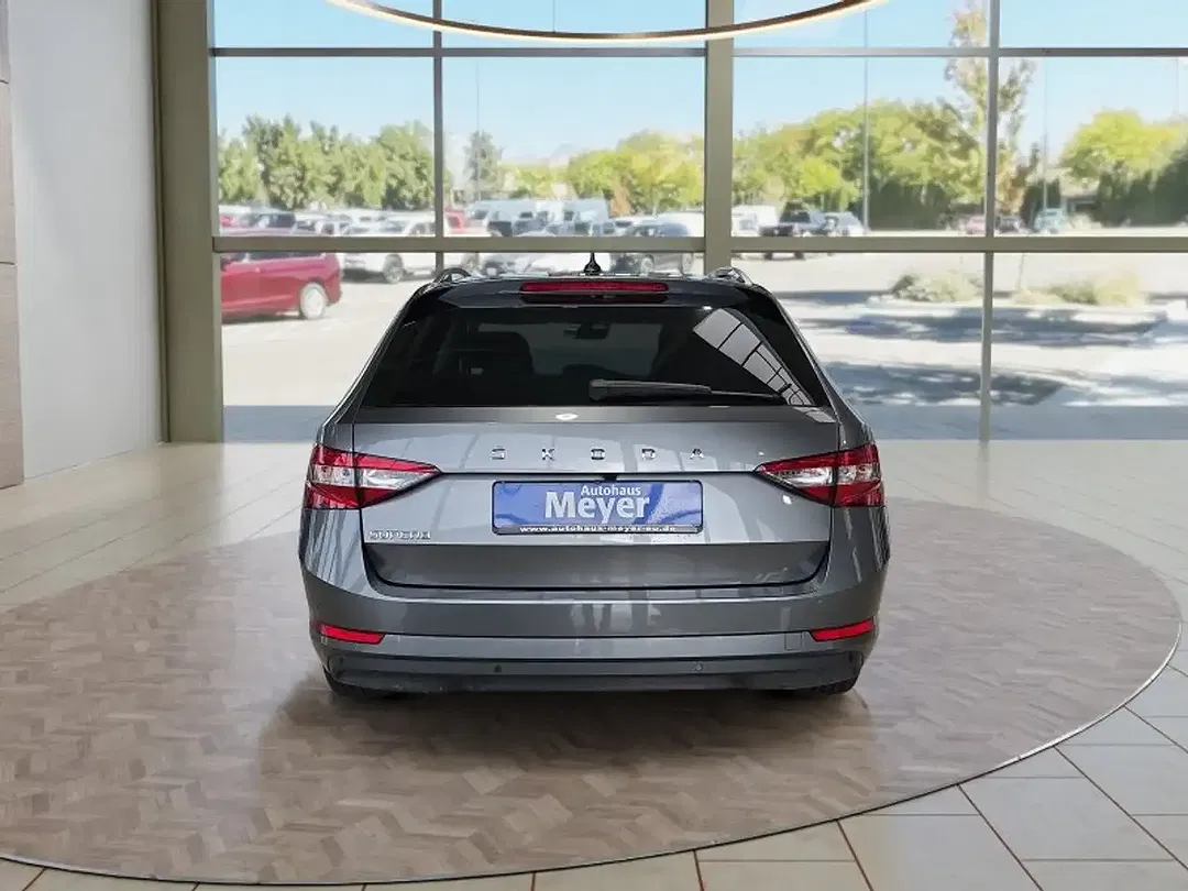 Skoda Superb 1.5 TSI DSG Combi - Thumbnail 5