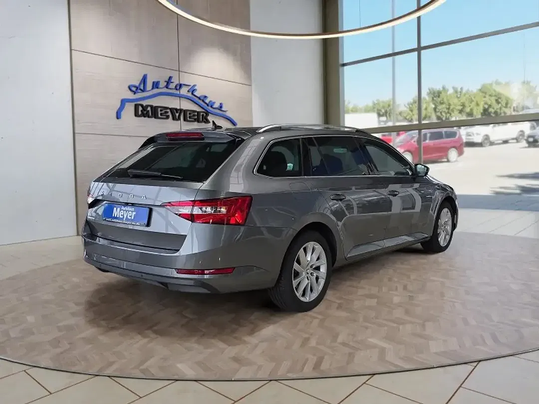 Skoda Superb 1.5 TSI DSG Combi - Thumbnail 6