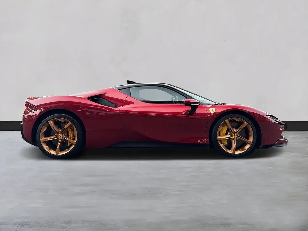 Ferrari SF90 Stradale - Thumbnail 6