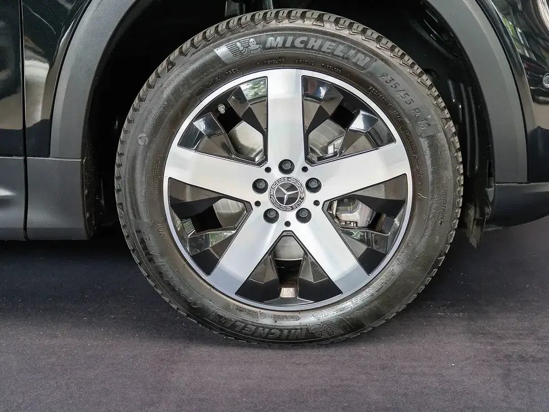 Mercedes-Benz GLB 220 4MATIC Progressive - Thumbnail 2