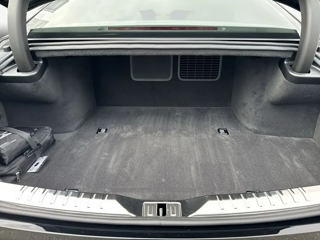 Bentley Flying Spur 4.0 V8 Hybrid Speed - Thumbnail 12