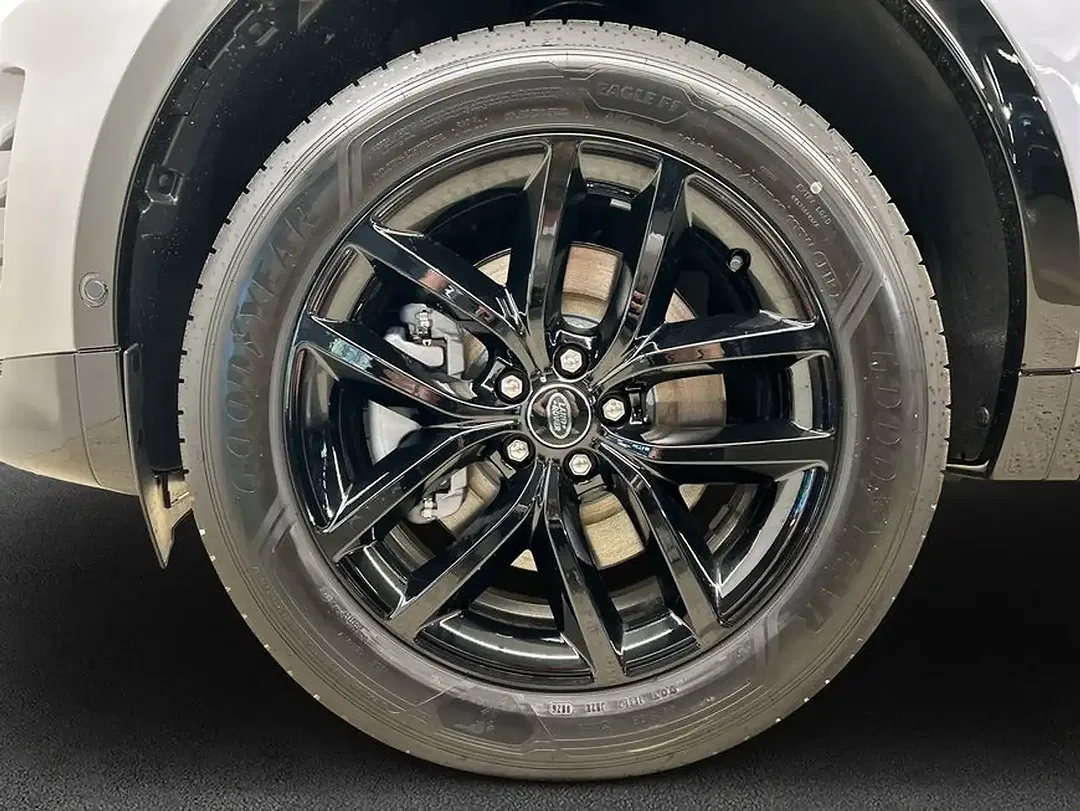 Land Rover Discovery Sport Landmark Edition - Thumbnail 9