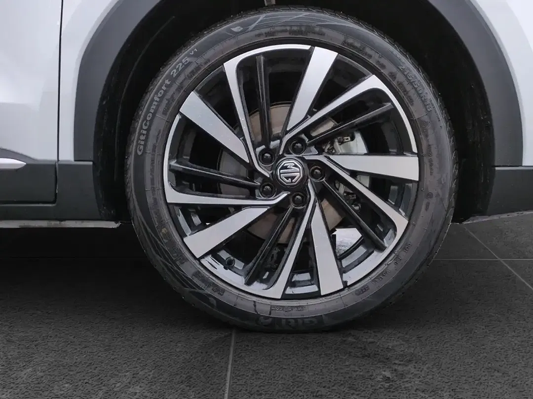 MG ZS Hybrid+ Luxury - Thumbnail 15
