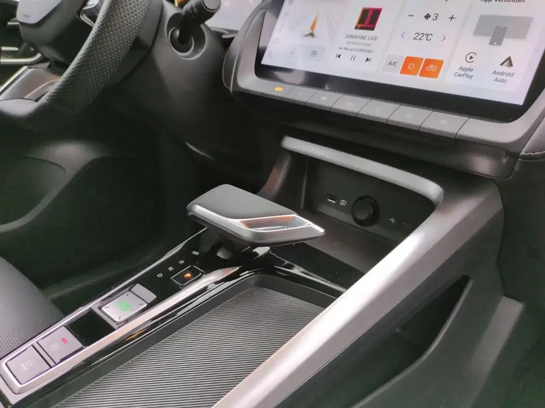 MG ZS Hybrid+ Luxury - Thumbnail 16
