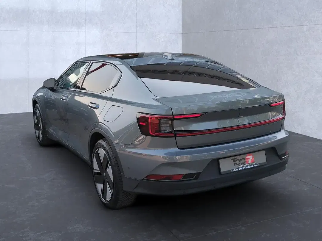 Polestar 2 Long Range - Thumbnail 3