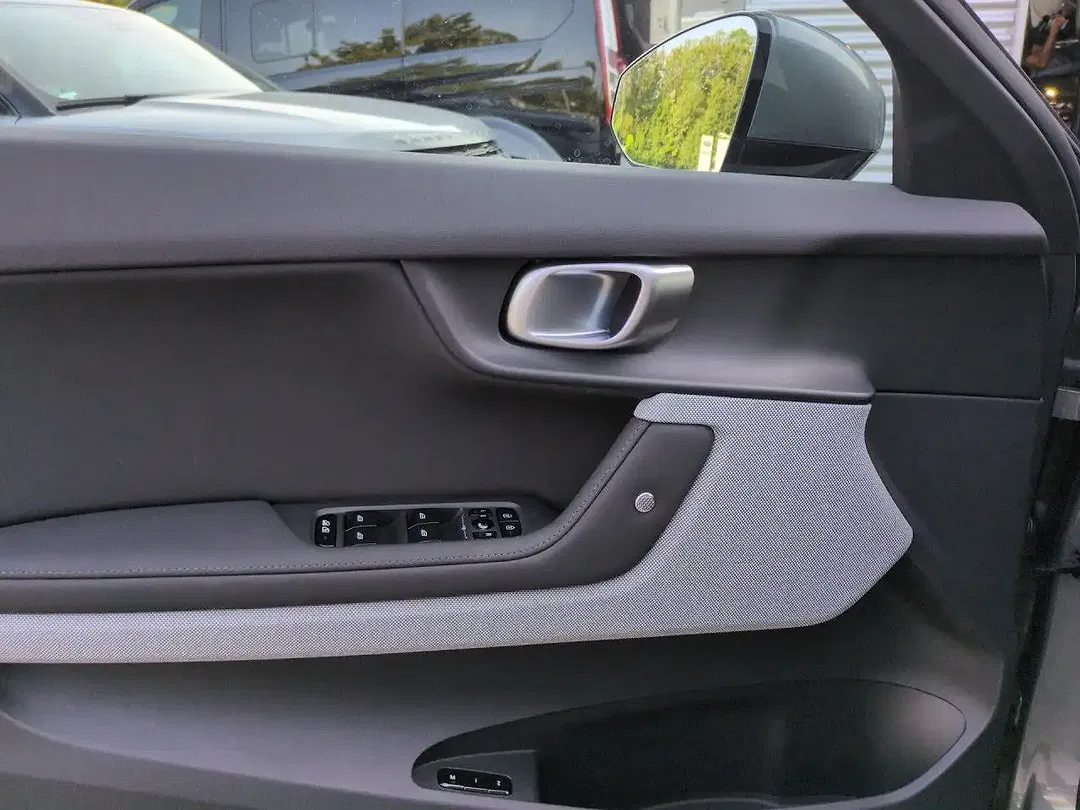 Polestar 2 Long Range - Thumbnail 8