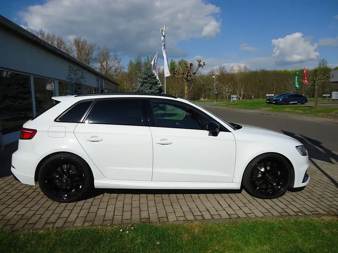 Audi RS3 2.5 TFSI quattro Matrix LED - Thumbnail 10