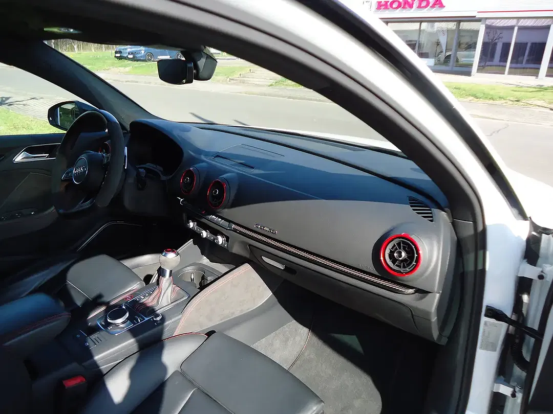 Audi RS3 2.5 TFSI quattro Matrix LED - Thumbnail 16