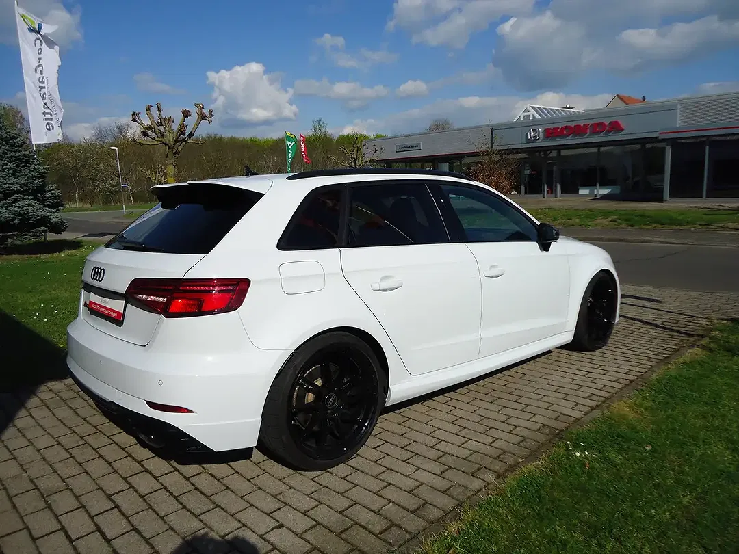 Audi RS3 2.5 TFSI quattro Matrix LED - Thumbnail 9