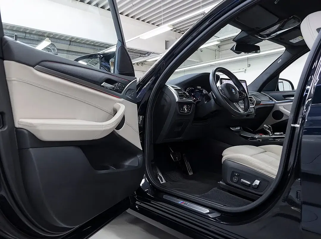 BMW X3 M - Thumbnail 4