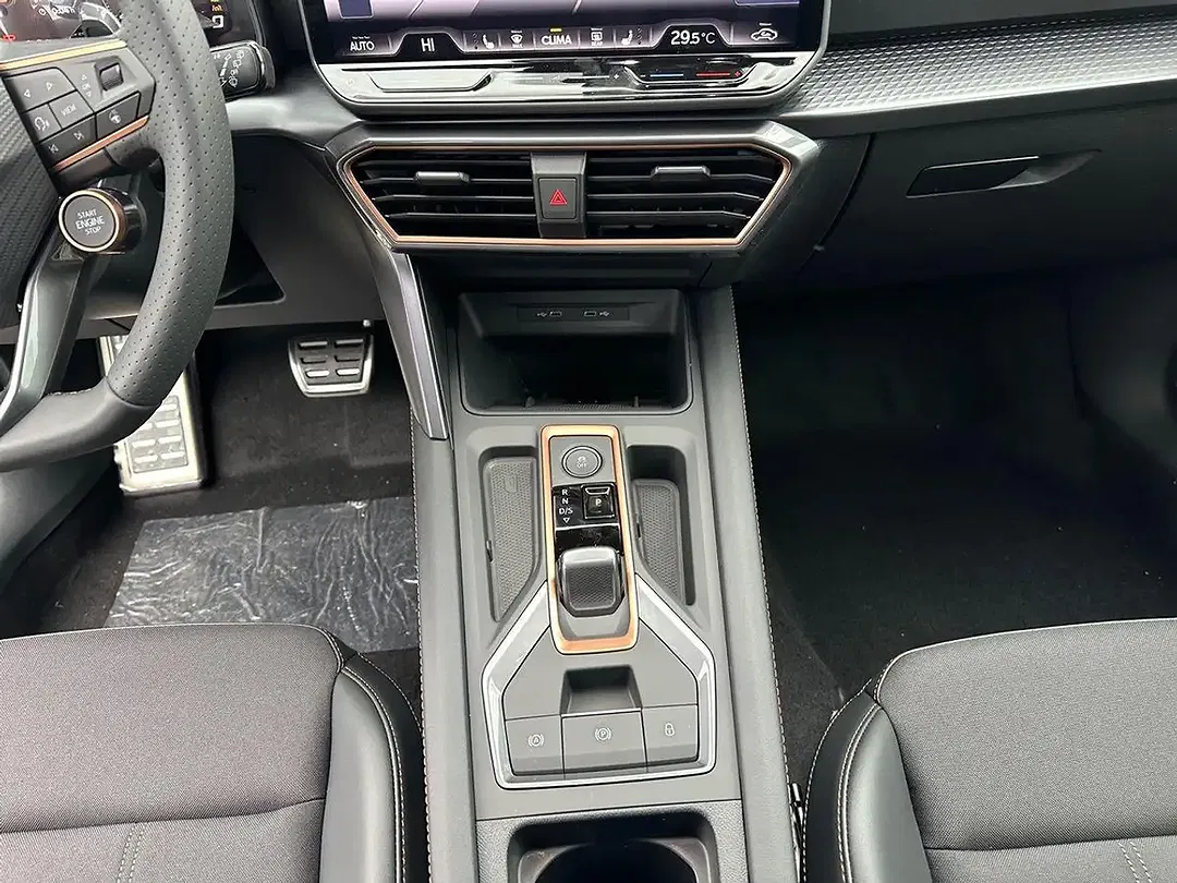 CUPRA Leon 1.5 eTSI - Thumbnail 10