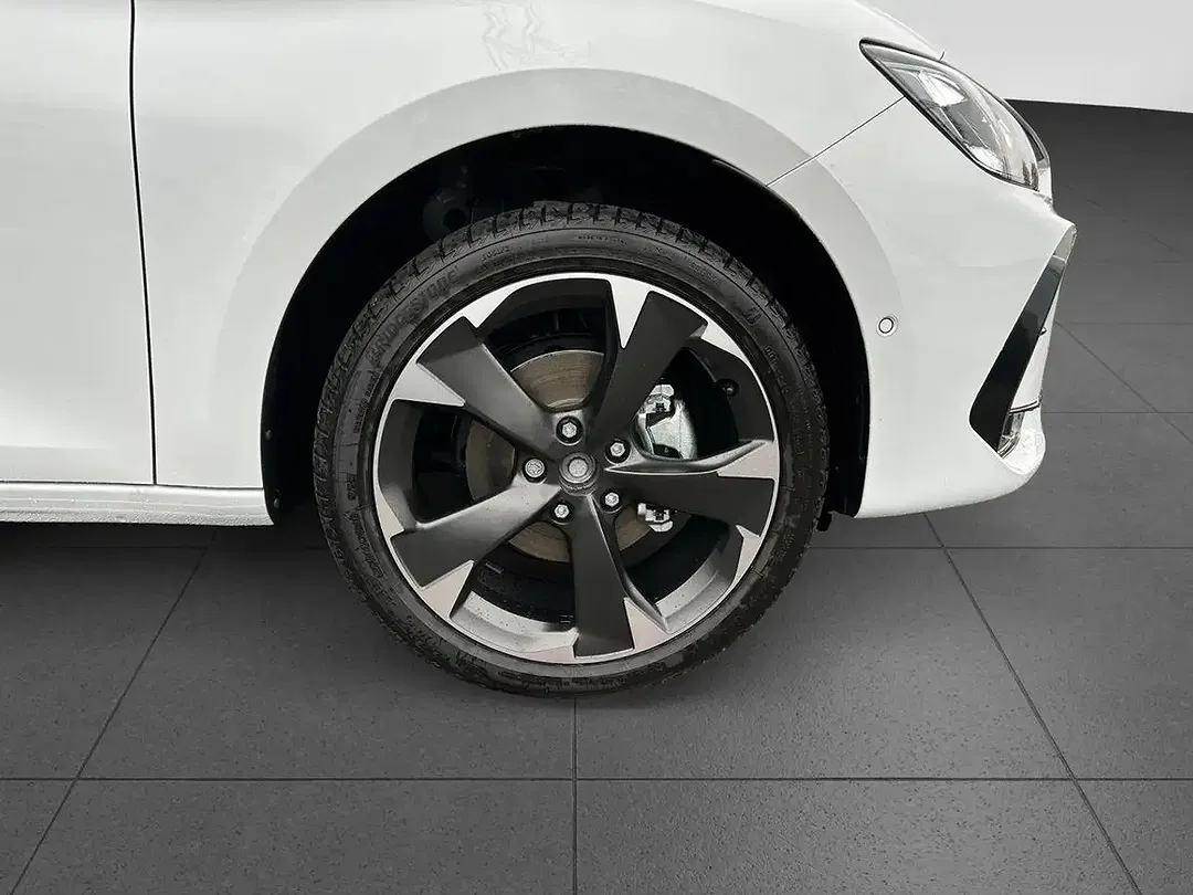 CUPRA Leon 1.5 eTSI - Thumbnail 5