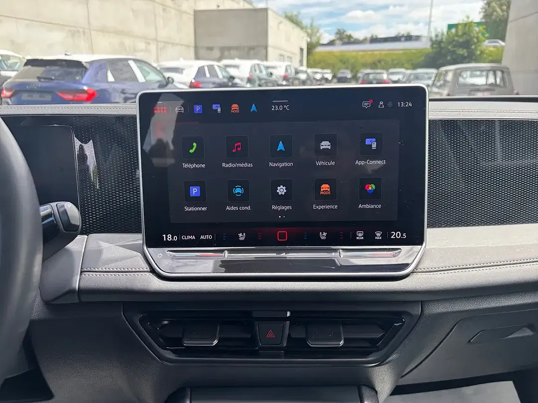 Volkswagen Tiguan 1.5 eTSI DSG Life Business Premium - Thumbnail 12