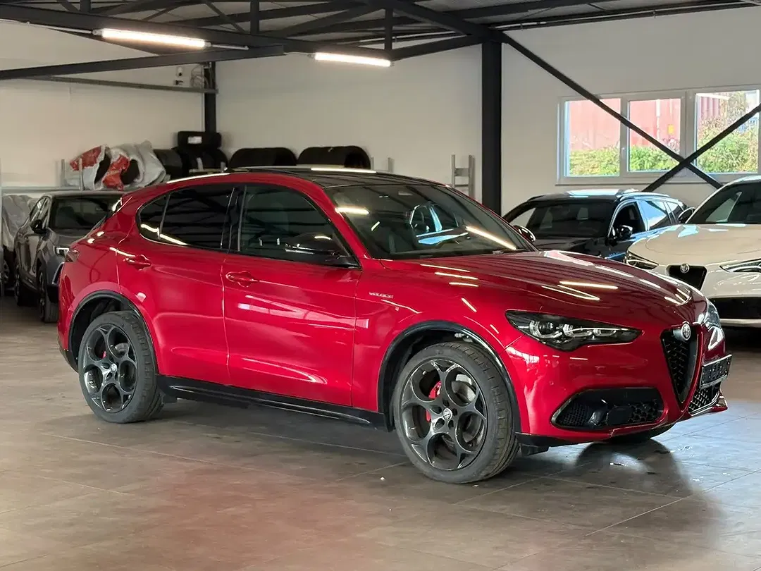Alfa Romeo Stelvio Q4 Veloce - foto 1