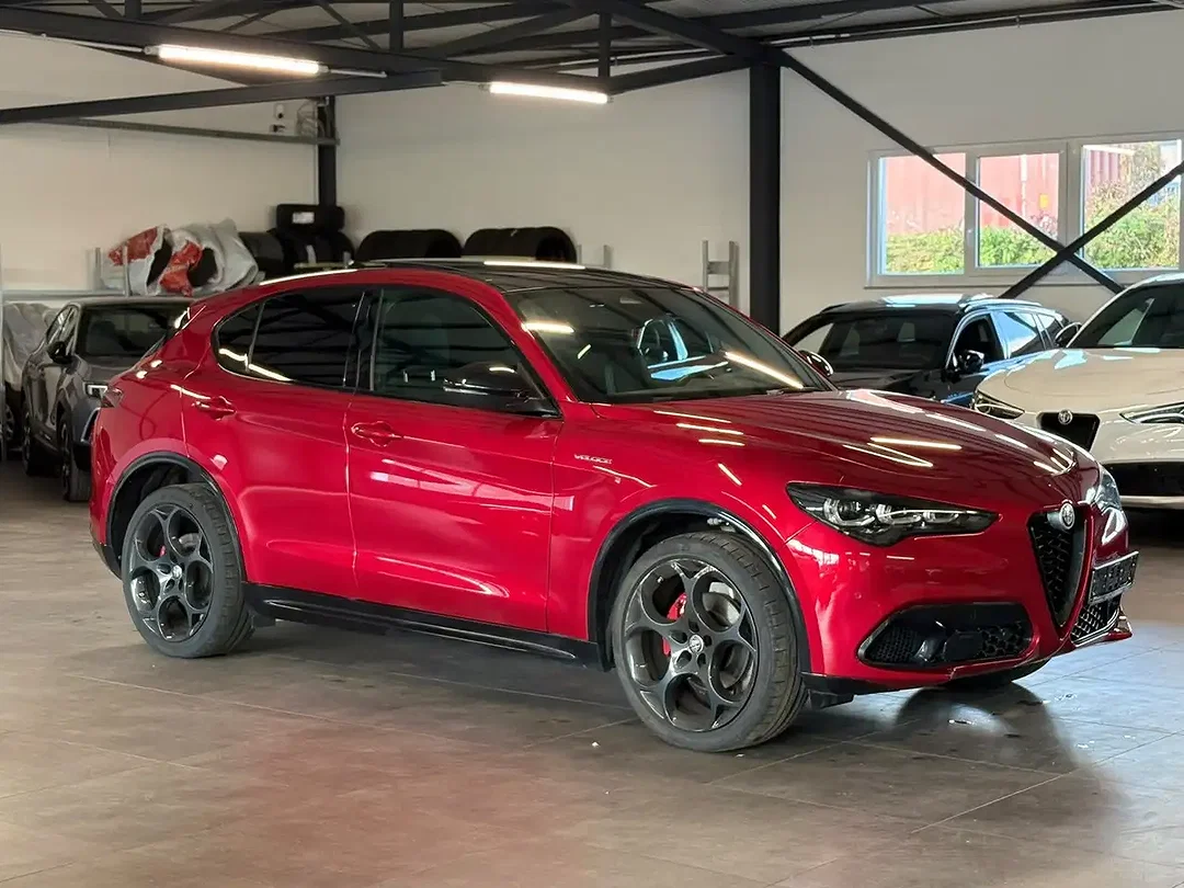 Alfa Romeo Stelvio Q4 Veloce - Afbeelding 1