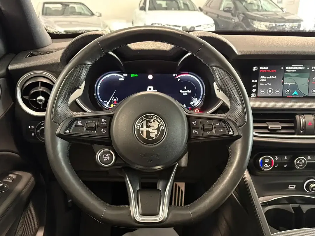 Alfa Romeo Stelvio Q4 Veloce - Thumbnail 9