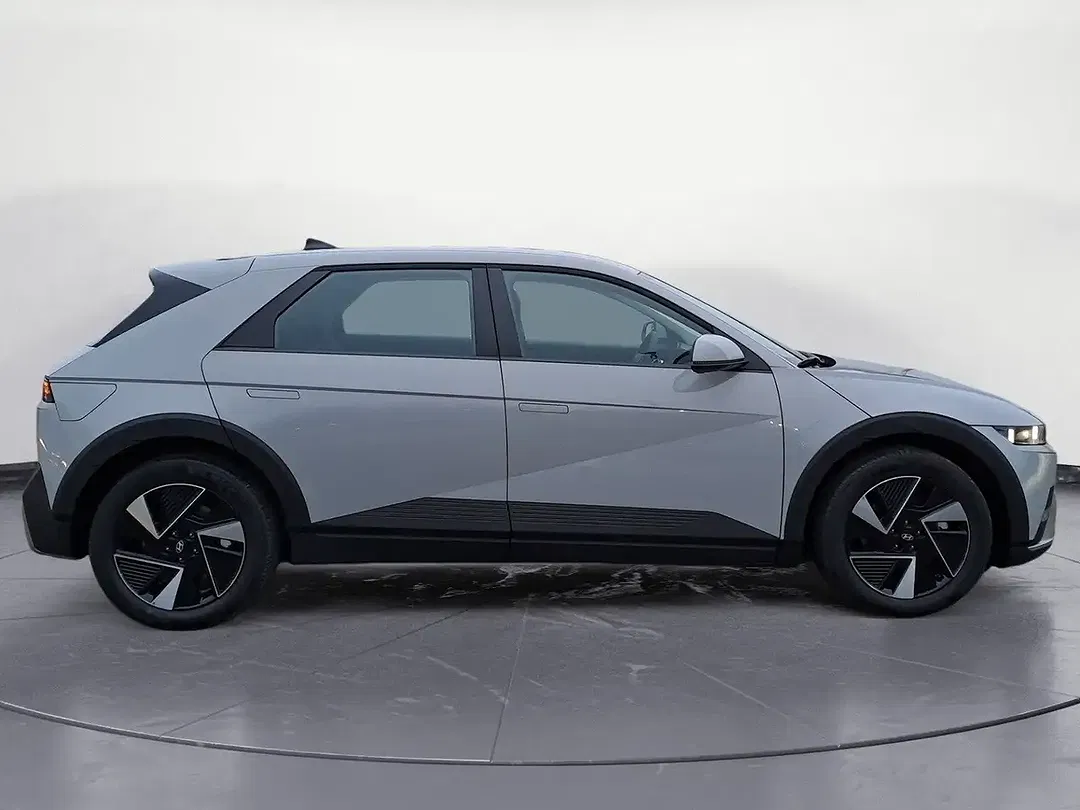 Hyundai IONIQ 5 - Thumbnail 6