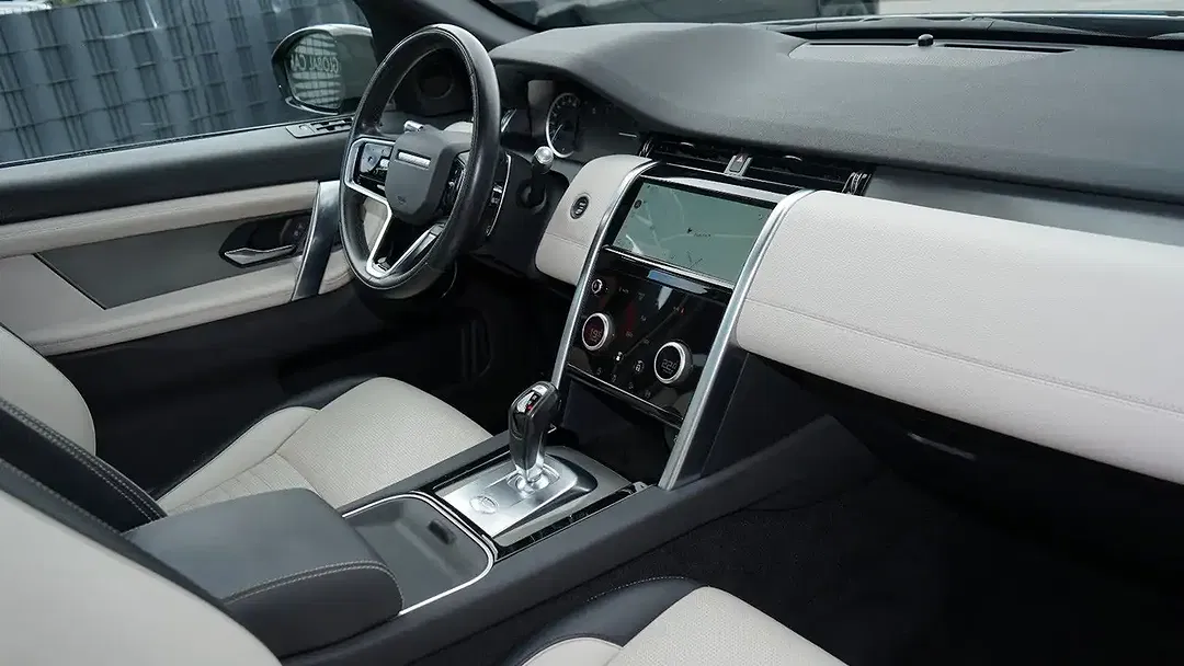 Land Rover Discovery Sport P300e 4x4 R-Dynamic S - Thumbnail 5