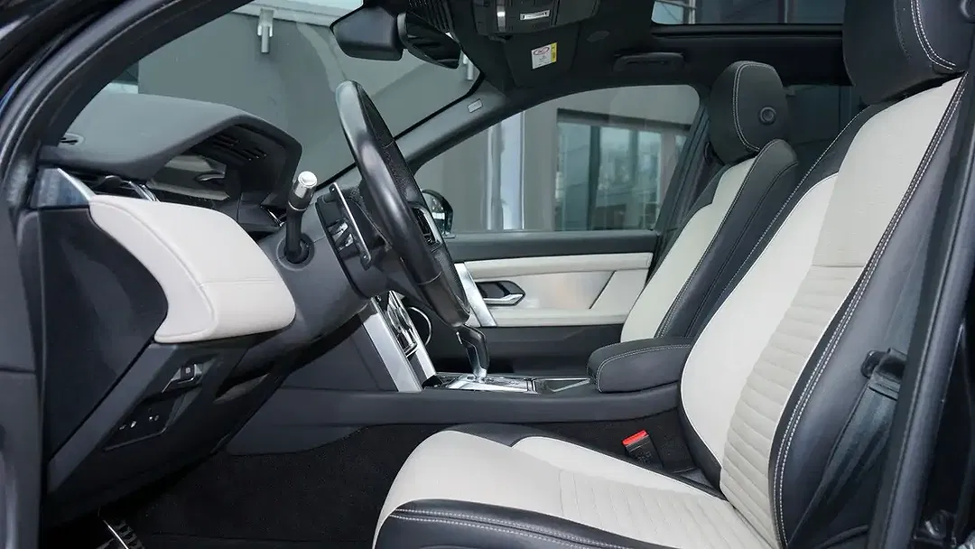 Land Rover Discovery Sport P300e 4x4 R-Dynamic S - Thumbnail 6