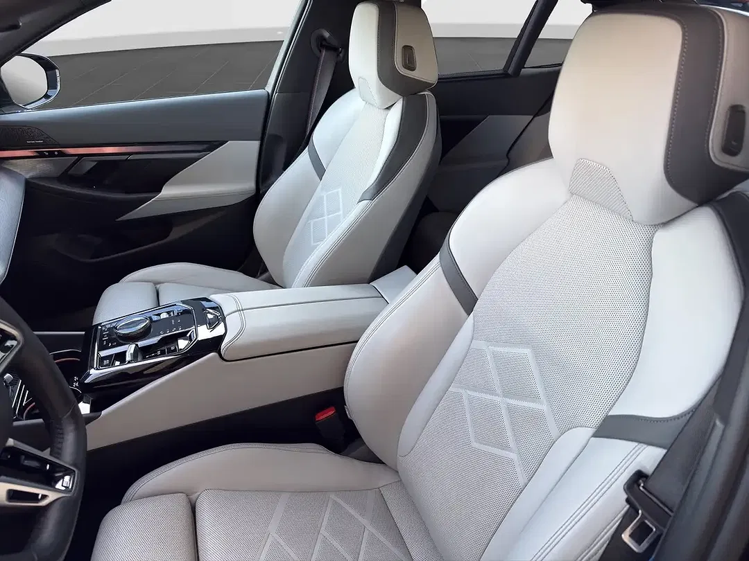 BMW i5 eDrive M Sport Pro - Thumbnail 7
