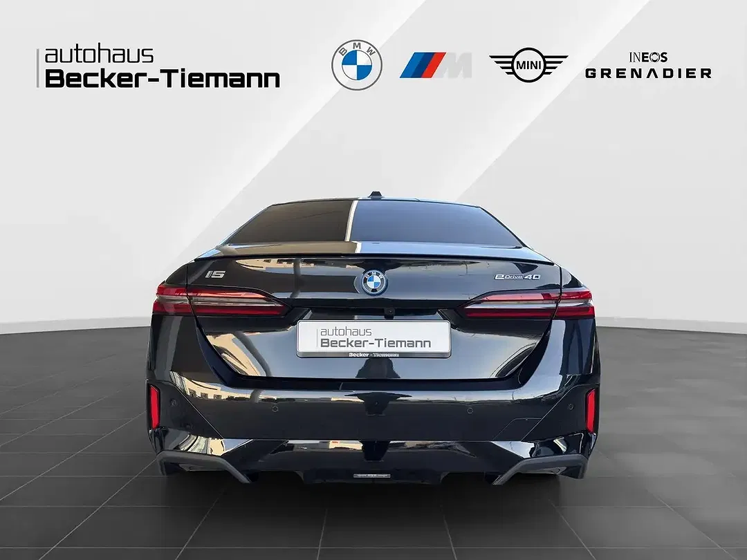 BMW i5 eDrive M Sport Pro - Thumbnail 3