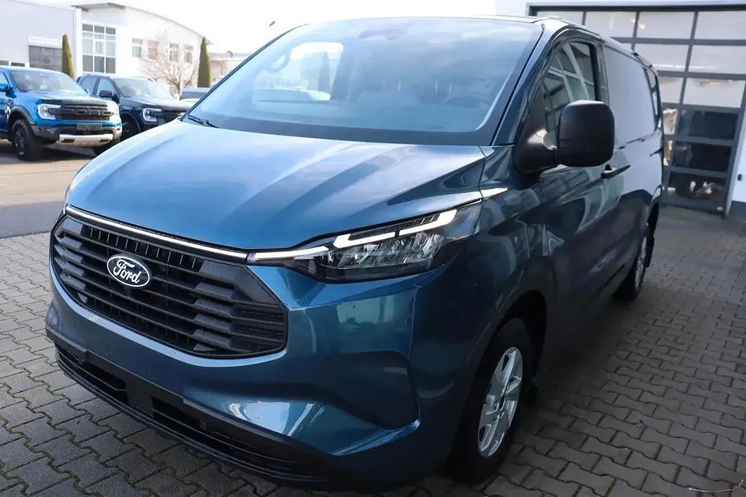 Ford Transit Custom PHEV - Thumbnail 6