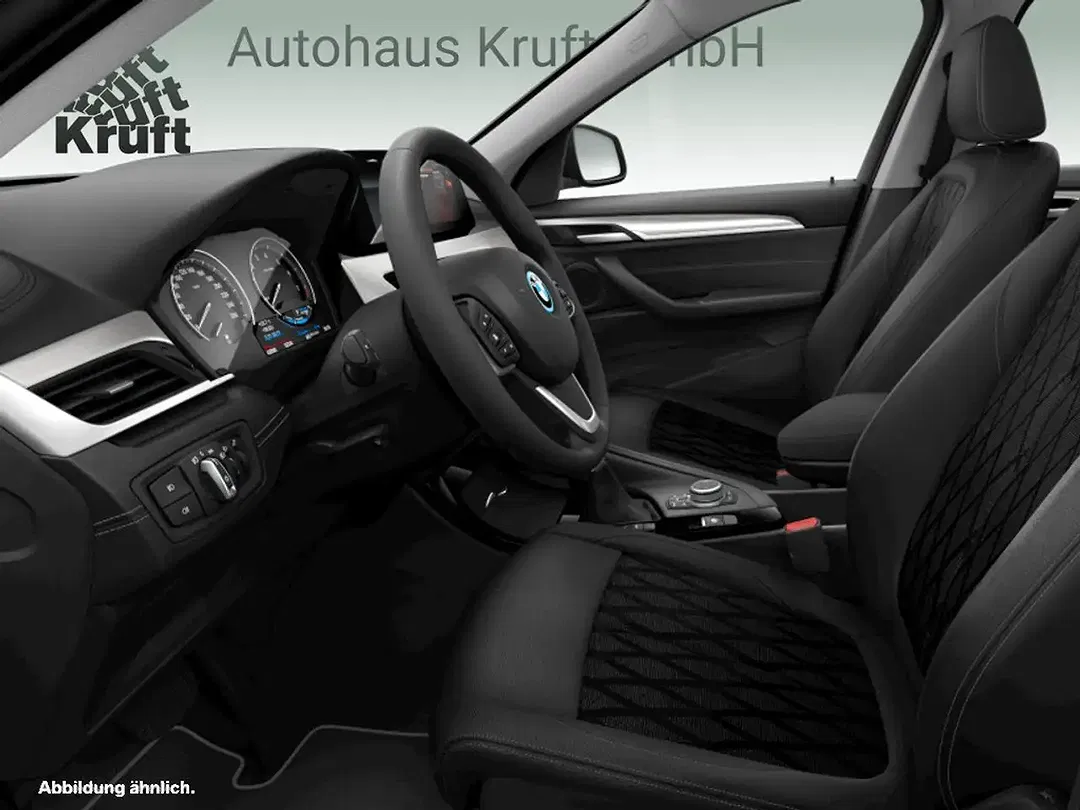 BMW X1 xDrive xLine Plus - Thumbnail 4